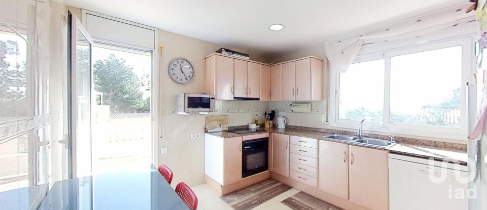 Maison 4 chambres de 208 m² à La Bisbal del Penedès (43717)