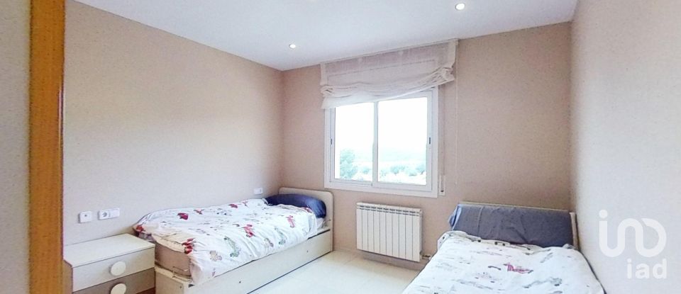 Maison 4 chambres de 208 m² à La Bisbal del Penedès (43717)