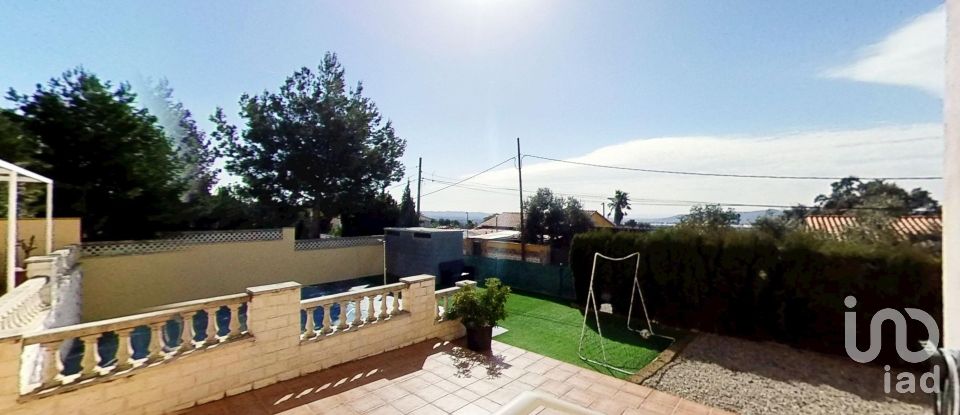 Maison 4 chambres de 208 m² à La Bisbal del Penedès (43717)