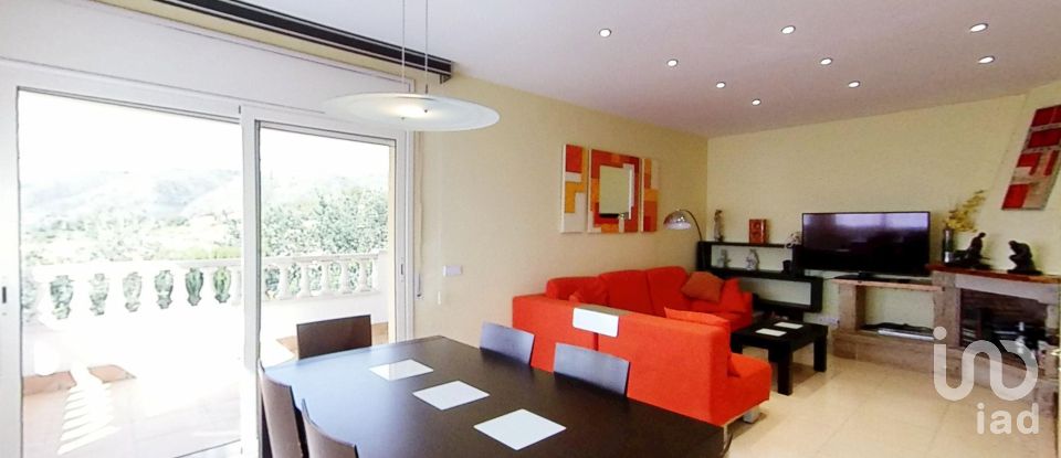 Maison 4 chambres de 208 m² à La Bisbal del Penedès (43717)