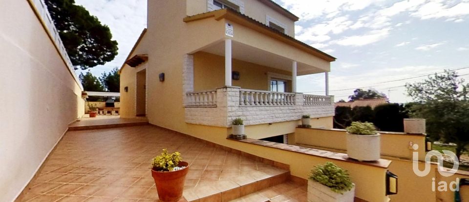 Maison 4 chambres de 208 m² à La Bisbal del Penedès (43717)