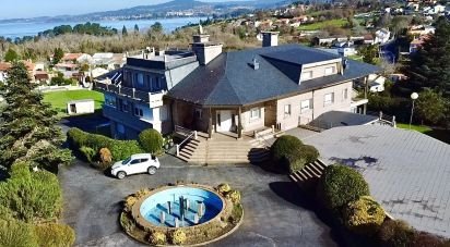 House 8 bedrooms of 1,857 m² in Bergondo (15165)