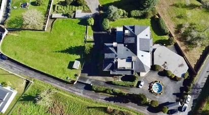 House 8 bedrooms of 1,857 m² in Bergondo (15165)