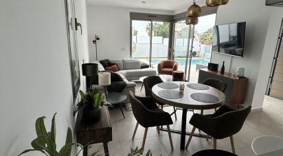 Casa 4 habitaciones de 132 m² en Nucleo Orihuela-Costa (03189)