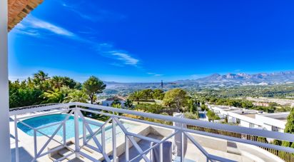 Chalet 8 habitaciones de 920 m² en Altea (03590)