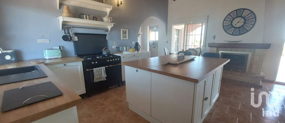 Casa de muntanya 3 habitacions de 141 m² a Dolores (03150)