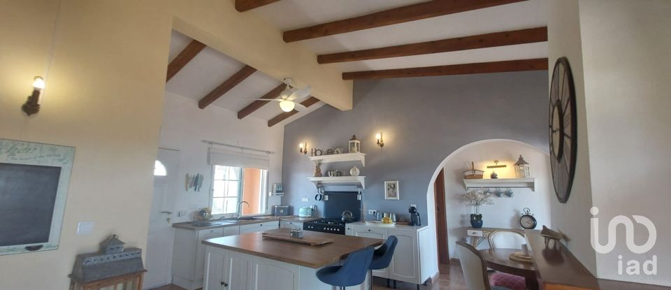 Casa de muntanya 3 habitacions de 141 m² a Dolores (03150)