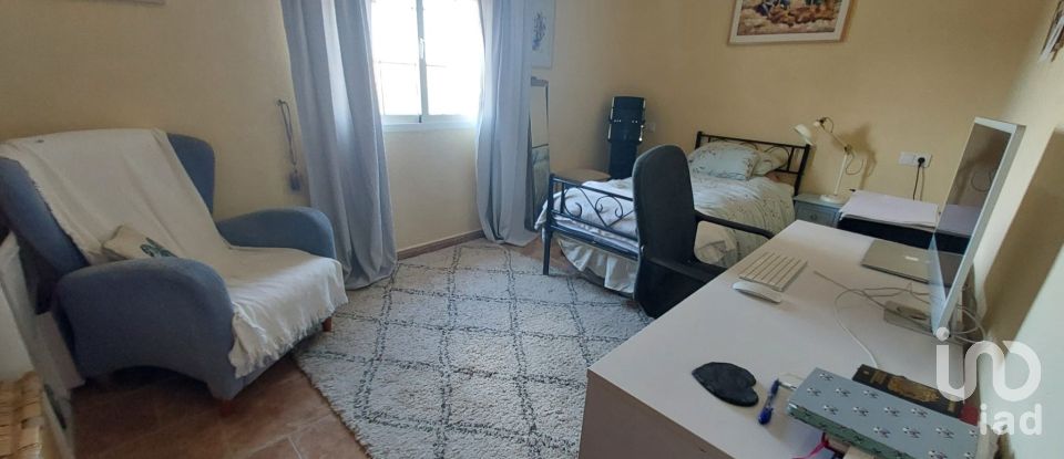 Casa de muntanya 3 habitacions de 141 m² a Dolores (03150)