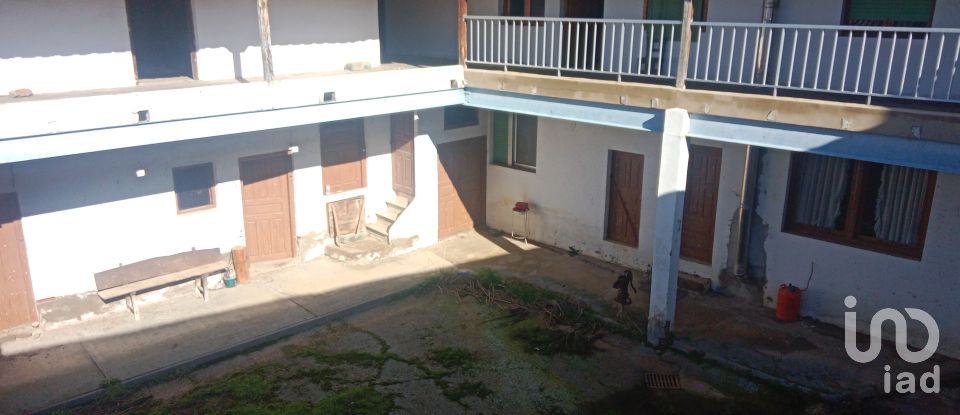 Casa 6 habitaciones de 264 m² en Santa Colomba de La Vega (24764)