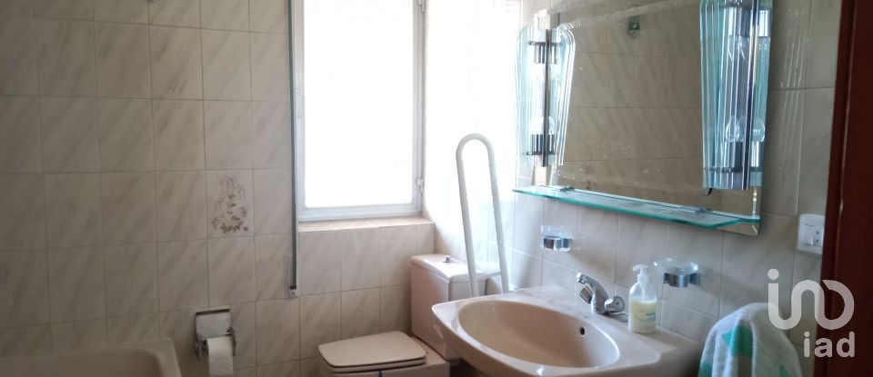 Casa 6 habitaciones de 264 m² en Santa Colomba de La Vega (24764)