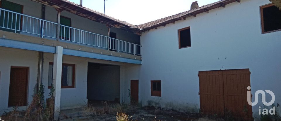 Casa 6 habitaciones de 264 m² en Santa Colomba de La Vega (24764)