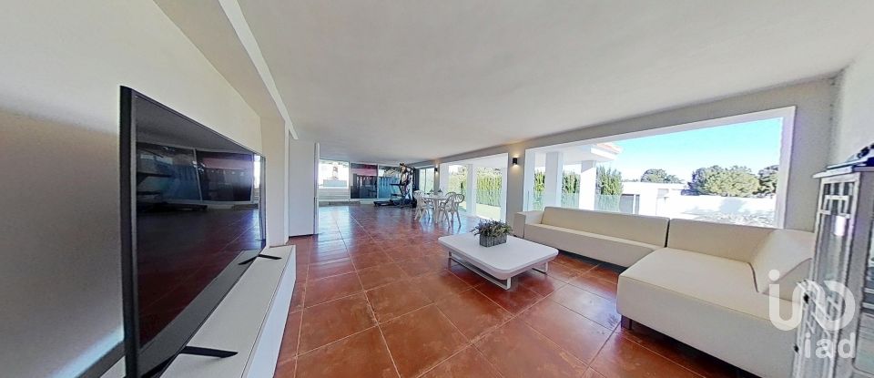 Country home 5 bedrooms of 483 m² in Novelda (03660)