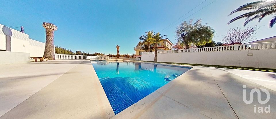 Country home 5 bedrooms of 483 m² in Novelda (03660)