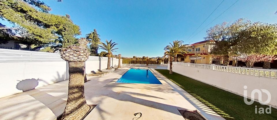 Country home 5 bedrooms of 483 m² in Novelda (03660)