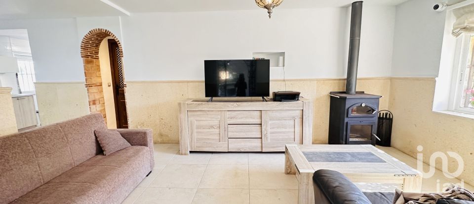 House 2 bedrooms of 160 m² in Coveta Fuma (03560)