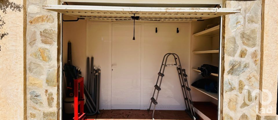 House 2 bedrooms of 160 m² in Coveta Fuma (03560)