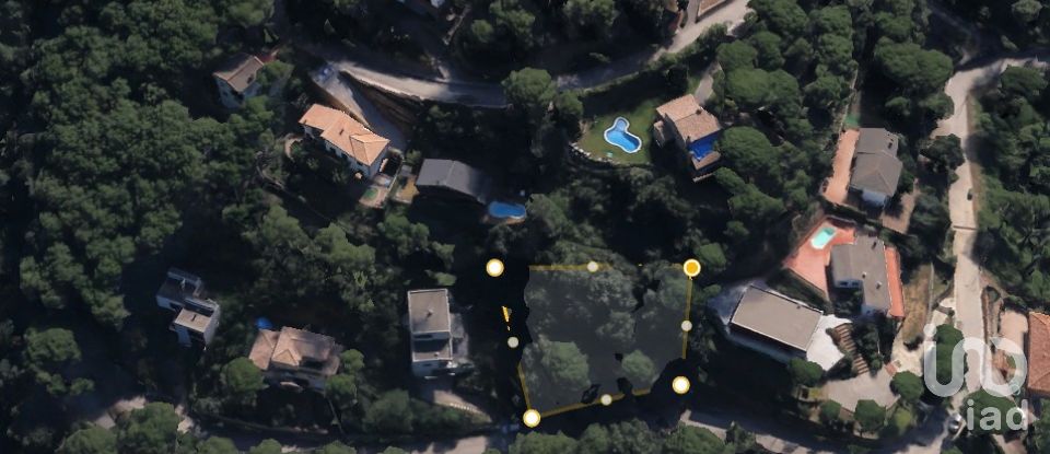 Terrain à bâtir de 852 m² à Vallgorguina (08471)