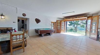 House 4 bedrooms of 255 m² in Montblanc (43400)