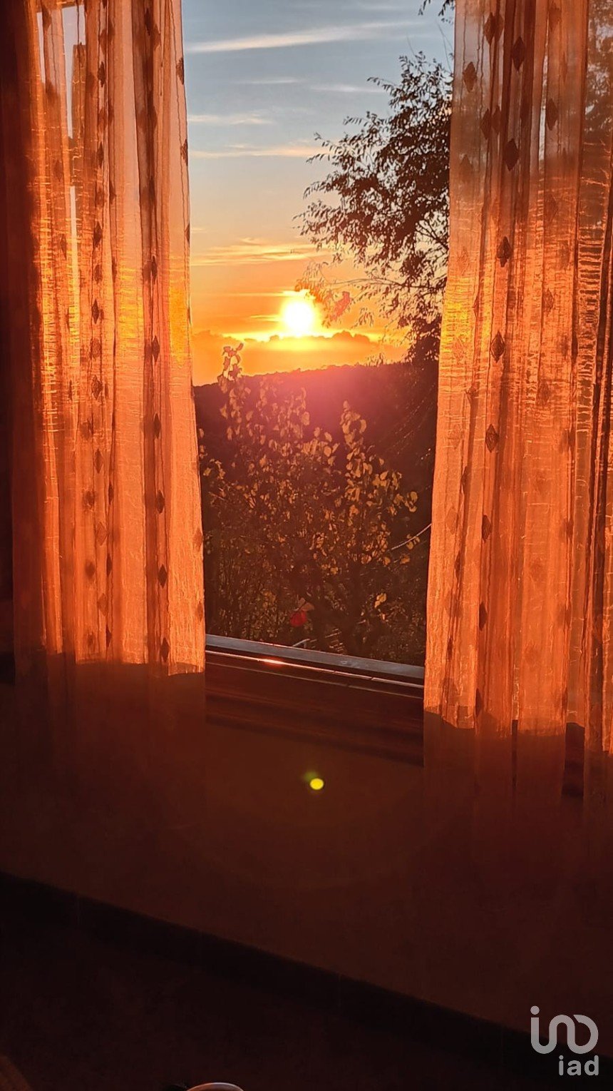 Casa 4 habitacions de 255 m² a Montblanc (43400)