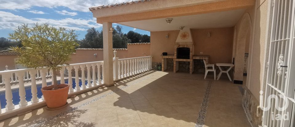 House 5 bedrooms of 300 m² in Monte Zenia (03189)