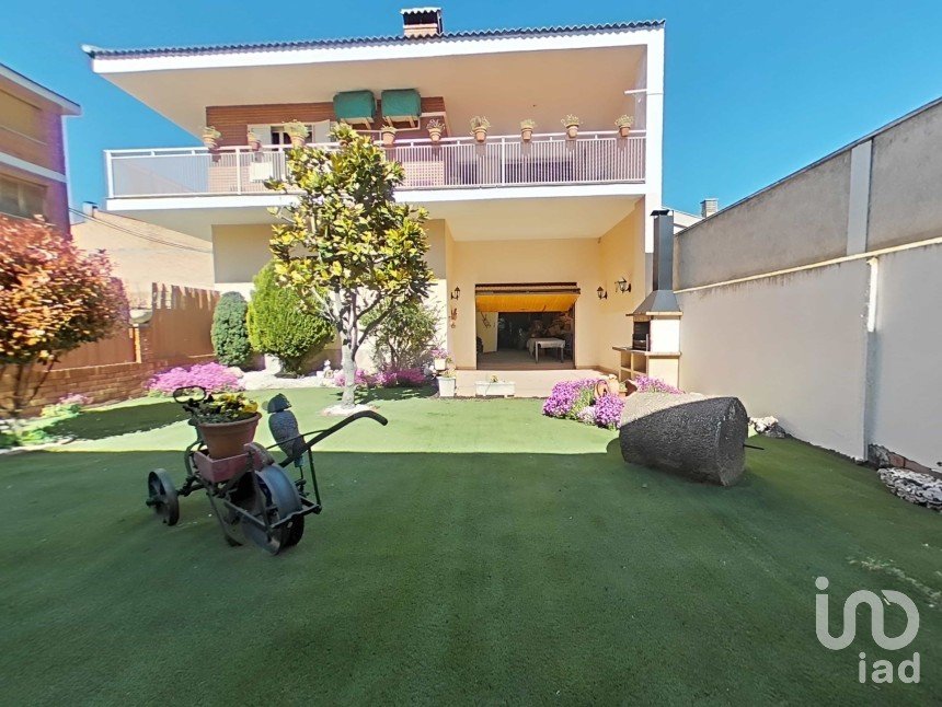 House 4 bedrooms of 375 m² in Balaguer (25600)
