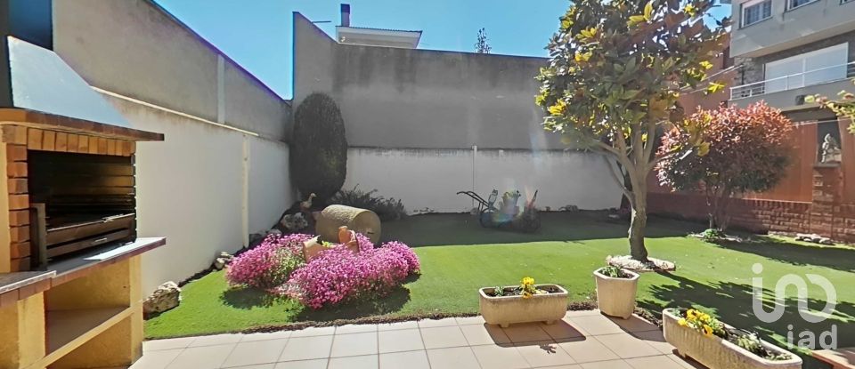 House 4 bedrooms of 375 m² in Balaguer (25600)