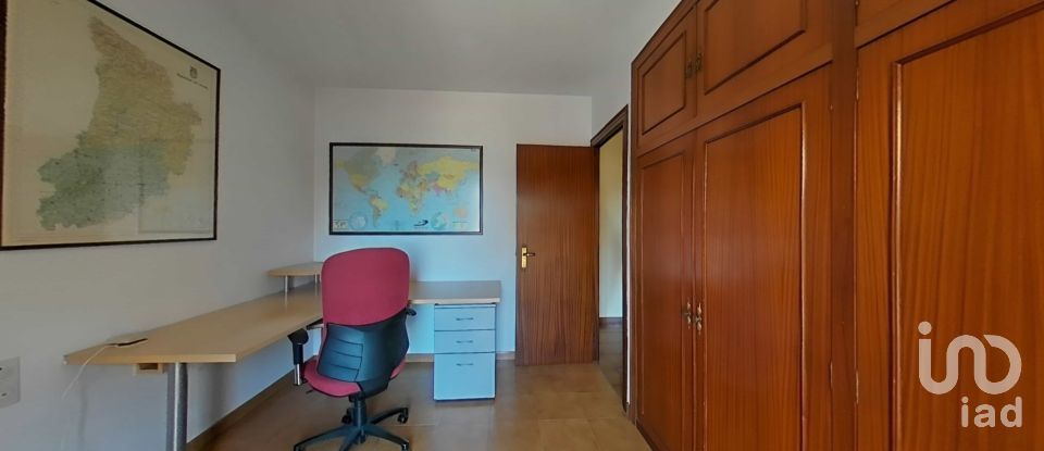 House 4 bedrooms of 375 m² in Balaguer (25600)