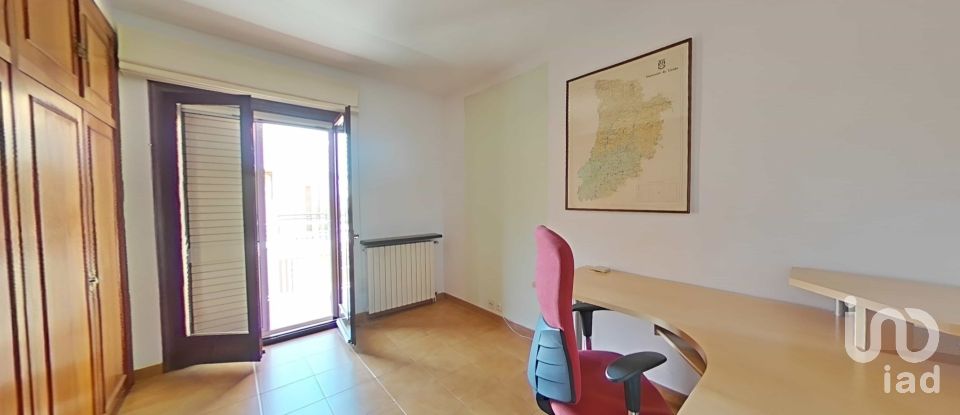 House 4 bedrooms of 375 m² in Balaguer (25600)