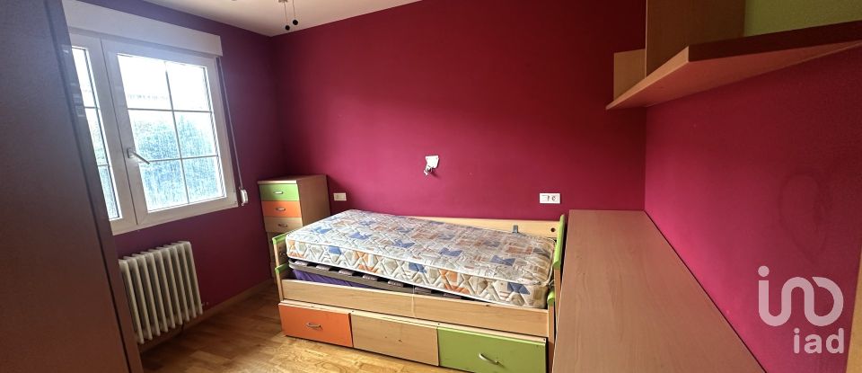 Maison 3 chambres de 210 m² à Carbajal de La Legua (24196)