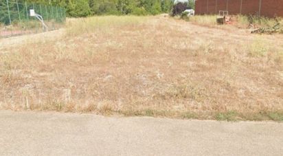 Building plot of 4,592 m² in Villaturiel (24226)