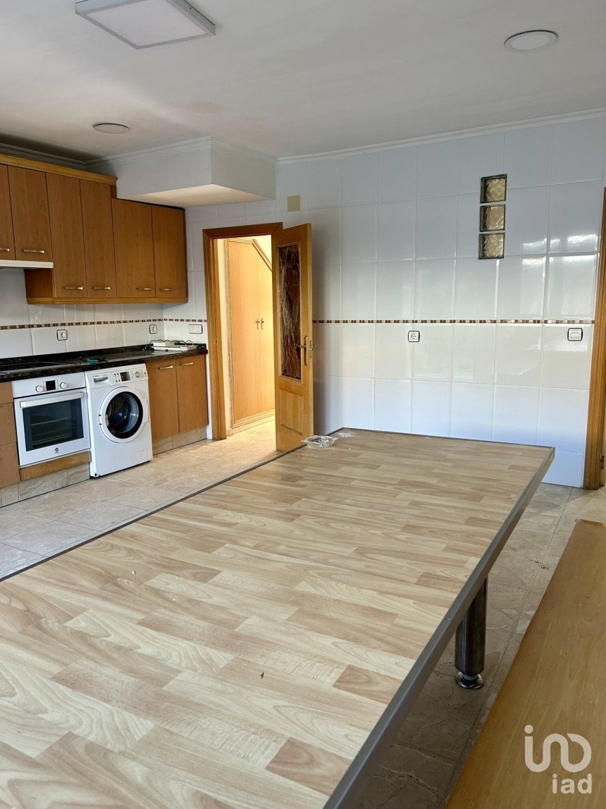 Casa 4 habitaciones de 160 m² en La Virgen del Camino (24198)