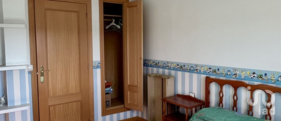 Casa 4 habitaciones de 160 m² en La Virgen del Camino (24198)