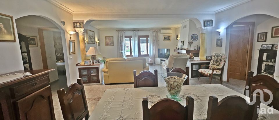 Chalet 4 habitaciones de 185 m² en Calabardina (30889)