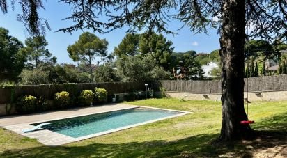 Vivienda unifamiliar 5 habitaciones de 215 m² en Sant Andreu de Llavaneres (08392)