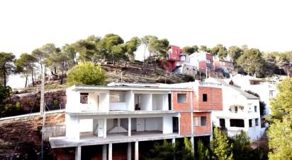 Appartement en maison 6 chambres de 212 m² à Castellar del Vallès (08211)