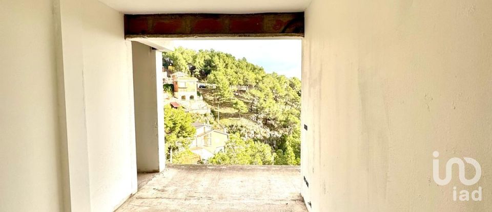 Vivienda unifamiliar  6 habitaciones de 212 m² en Castellar del Vallès (08211)