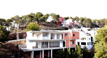 Appartement en maison 6 chambres de 212 m² à Castellar del Vallès (08211)