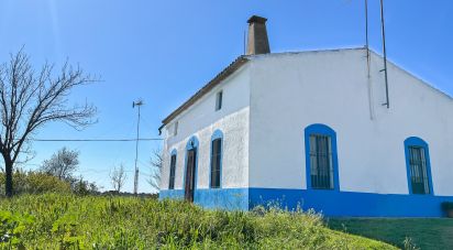 Country home 4 bedrooms of 200 m² in Fuente de La Corcha (21609)
