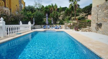 Casa 2 habitaciones de 143 m² en El Campello (03560)