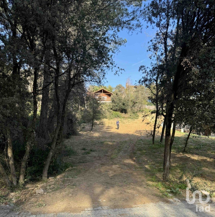 Terreno urbano de 1.049 m² en Bellaterra (08193)