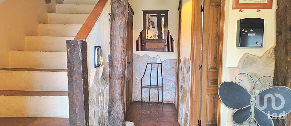 Casa rural 4 habitaciones de 221 m² en Esteras de Medinaceli (42230)