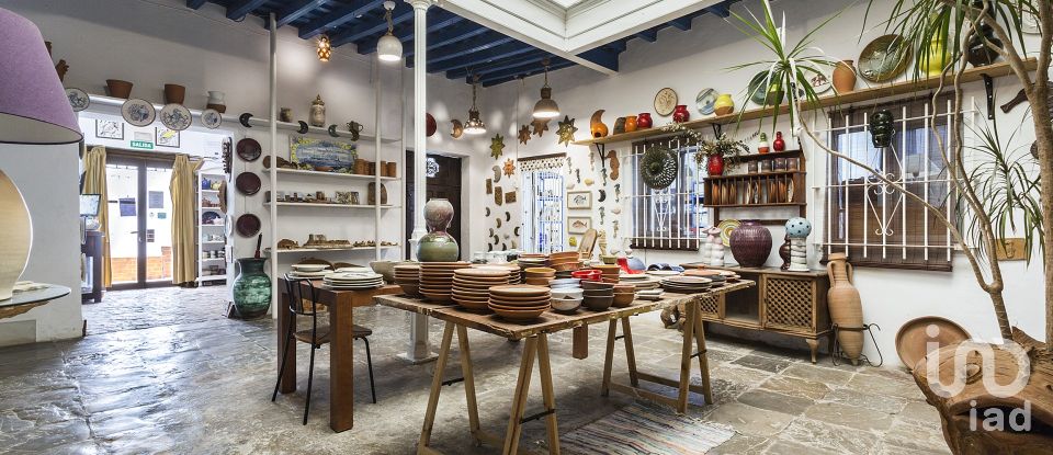 Casa señorial 10 habitaciones de 368 m² en Chiclana de la Frontera (11130)