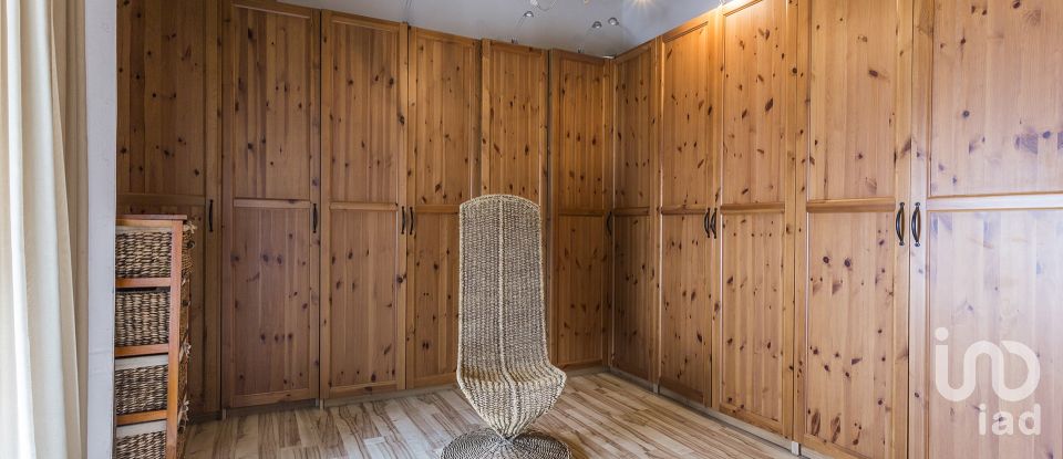 Casa señorial 10 habitaciones de 368 m² en Chiclana de la Frontera (11130)