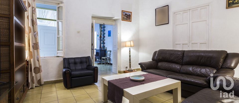 Casa señorial 10 habitaciones de 368 m² en Chiclana de la Frontera (11130)