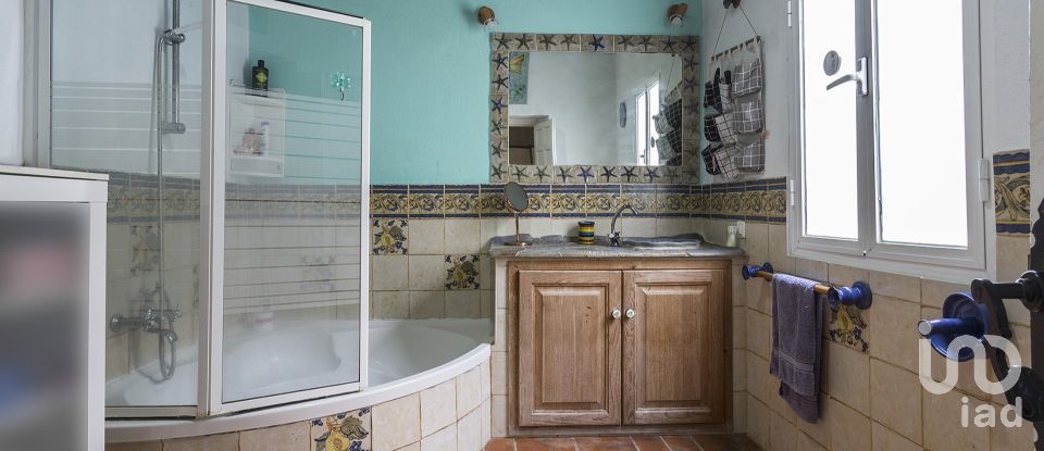 Casa señorial 10 habitaciones de 368 m² en Chiclana de la Frontera (11130)