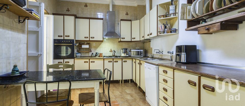 Casa señorial 10 habitaciones de 368 m² en Chiclana de la Frontera (11130)