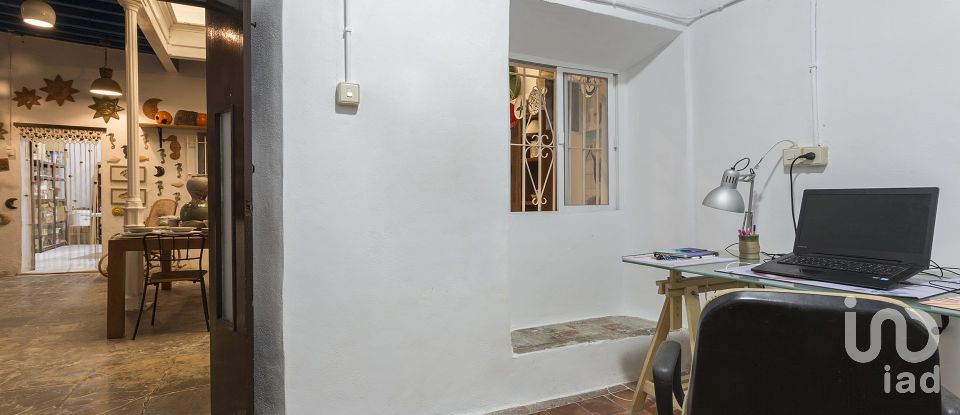 Casa señorial 10 habitaciones de 368 m² en Chiclana de la Frontera (11130)