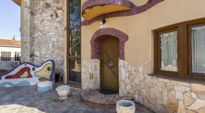 Casa 6 habitaciones de 300 m² en Sant Boi de Llobregat (08830)