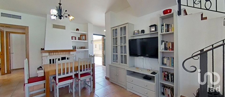 Casa 3 habitaciones de 143 m² en Deltebre (43580)