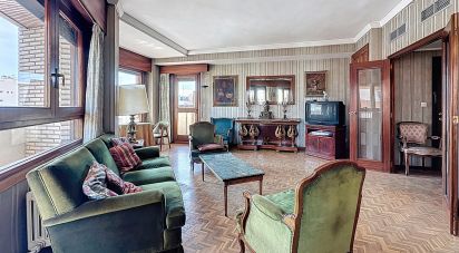 Apartment 5 bedrooms of 211 m² in Zaragoza (50004)